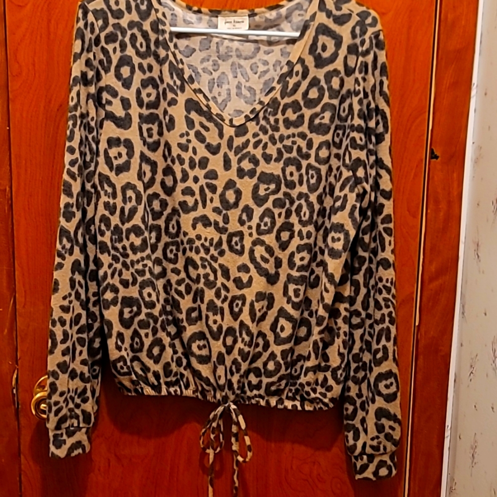 Free Kisses sweater